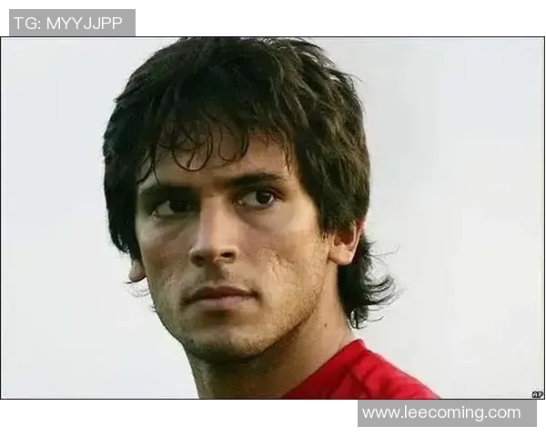 被遗忘的绿茵传奇无人问津的足球明星背后的故事与成就